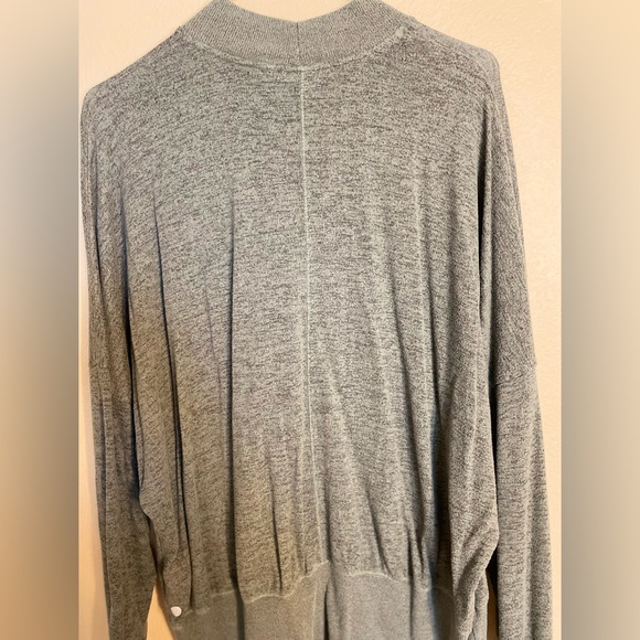 Zella Greenish Gray Mockneck Long Sleeve Top - XL - Picture 4 of 5